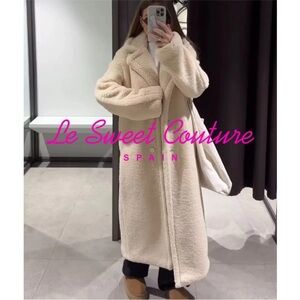 Zara Cream Teddy Jacket XS. New with tags. Bought from Spain and never wore.